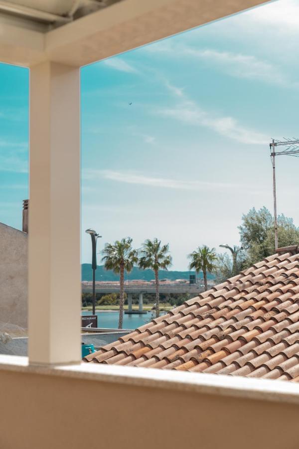 Waterfront Apartment Olbia Extérieur photo